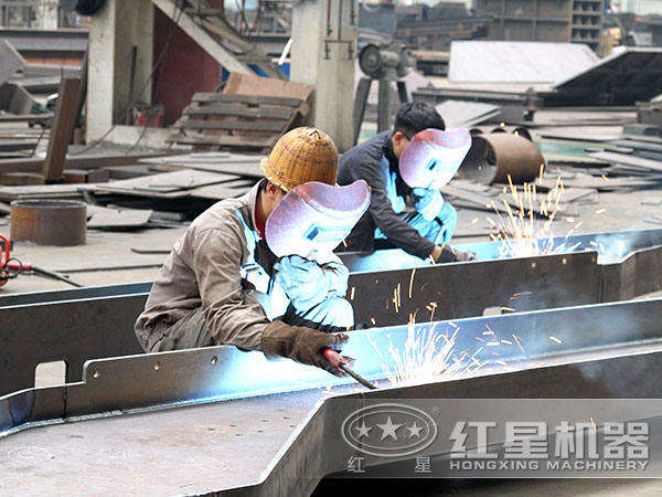 螢石錘式破碎機匠心做工、質(zhì)量過硬