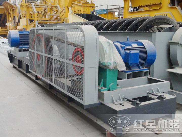 對輥式破碎機電機功率45*2KW，處理能力20-40t/h