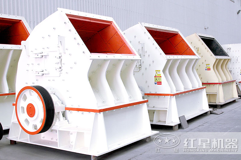PCZ重錘碎石機(jī)圖片，時(shí)產(chǎn)100-3000噸